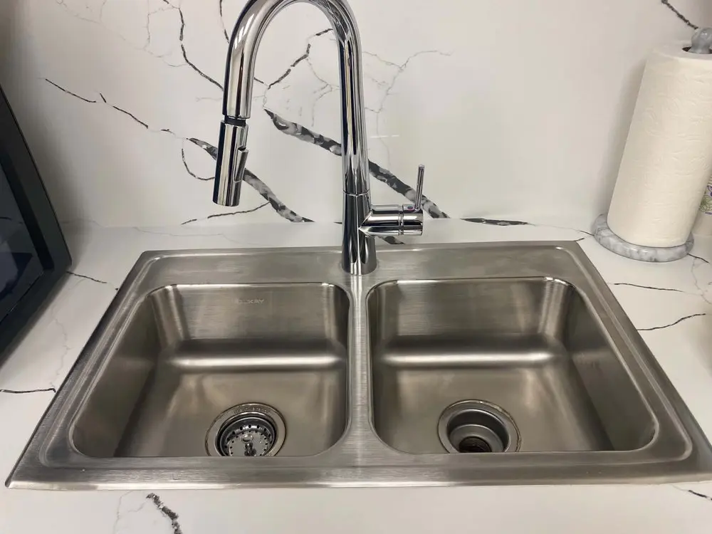 Kitchen sink after cleaning